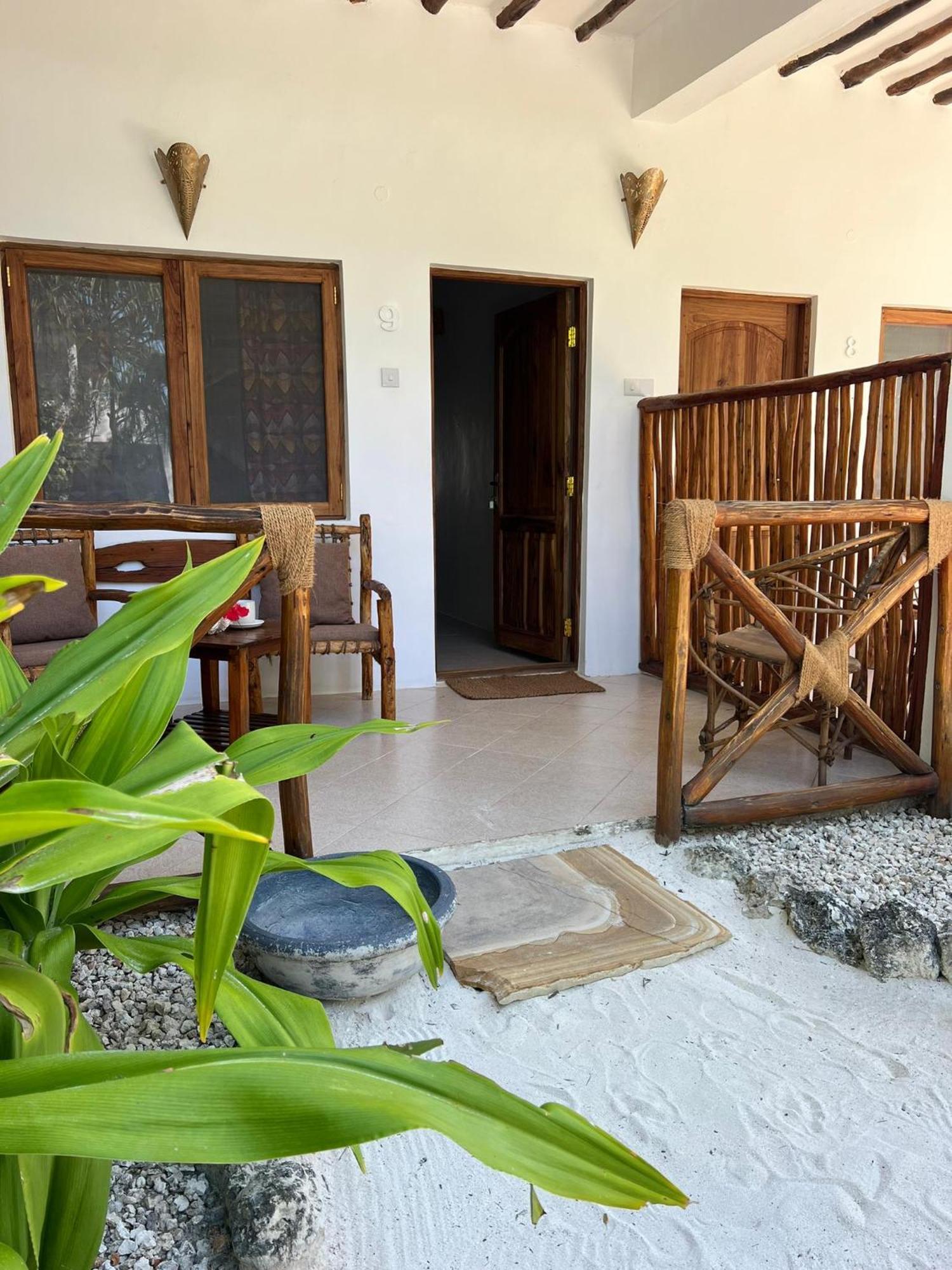 Helwas Zanzibar Beach Hotel Bwejuu Exterior foto